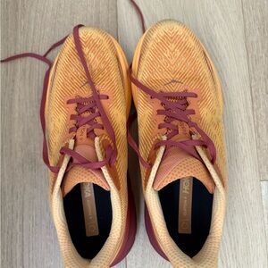 Hoka Clifton 9 women’s size 12